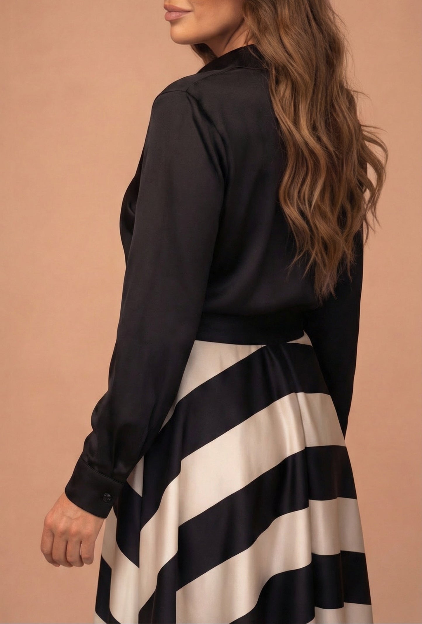 Sofía - Vestido Largo A Rayas Con Encaje